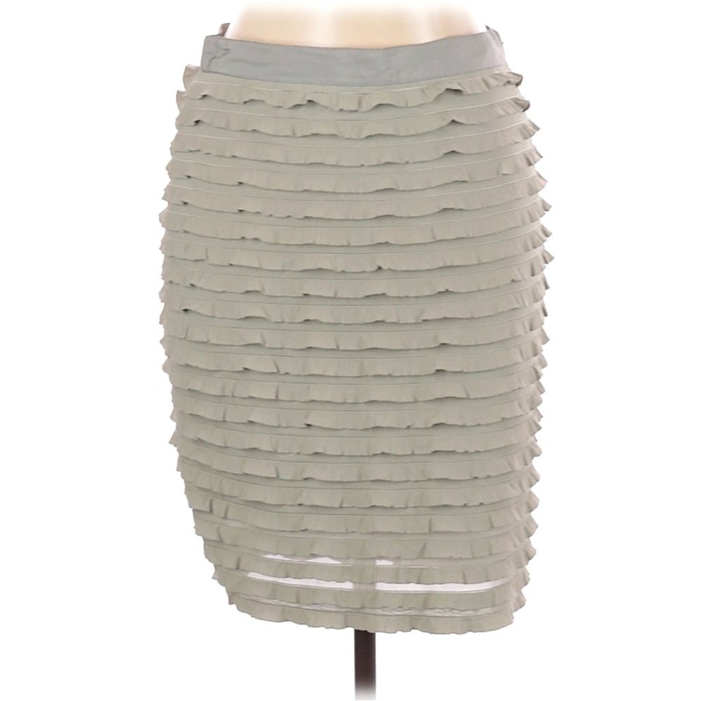 Banana Republic Tiered Ruffle Pencil Skirt (NWT), Size 8, Taupe
